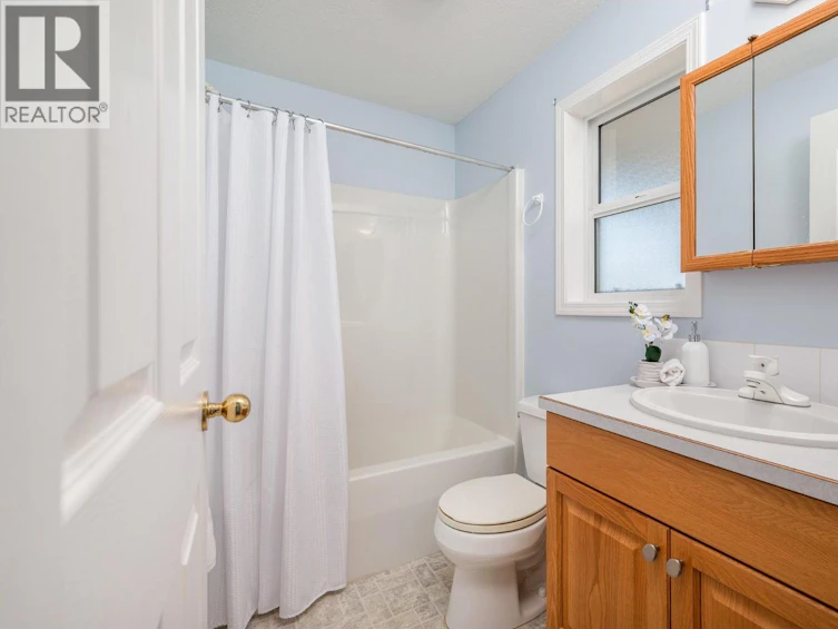700 Mt York Drive, Coldstream, BC, V1B 3X2 - 39