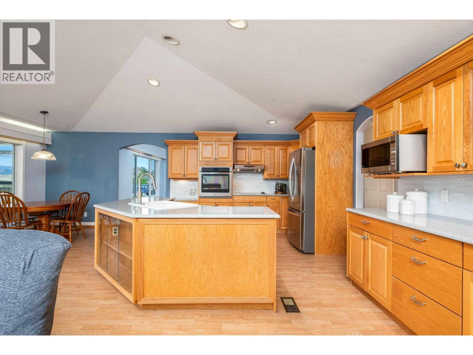 700 Mt York Drive, Coldstream, BC, V1B 3X2 - 18