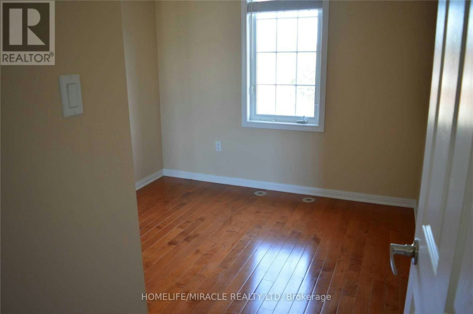 918 Burgess Gardens, Milton, ON, L9T 0K8 - 14