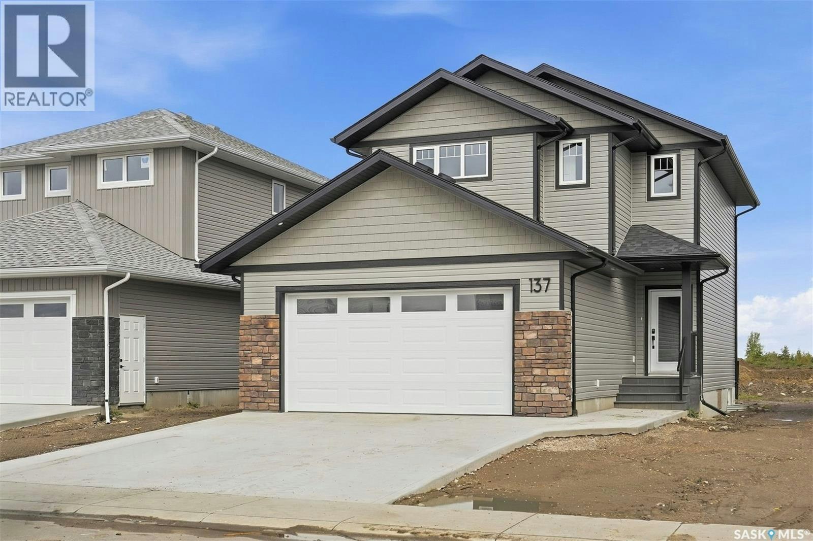 137 Emma Crescent, Martensville, SK, S0K 2T0