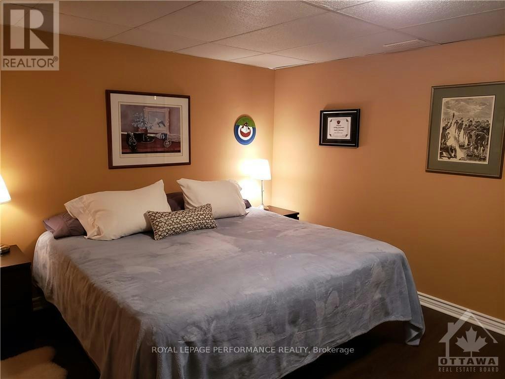 3376 Chilliwack Way, Ottawa, ON, K1T 1P7 - 4