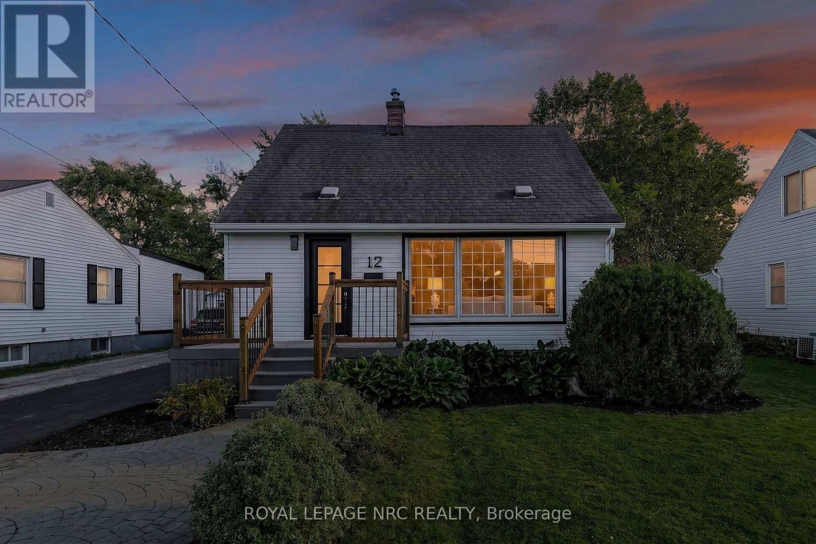 12 Admiral Road, St. Catharines, ON, L2P 1G5