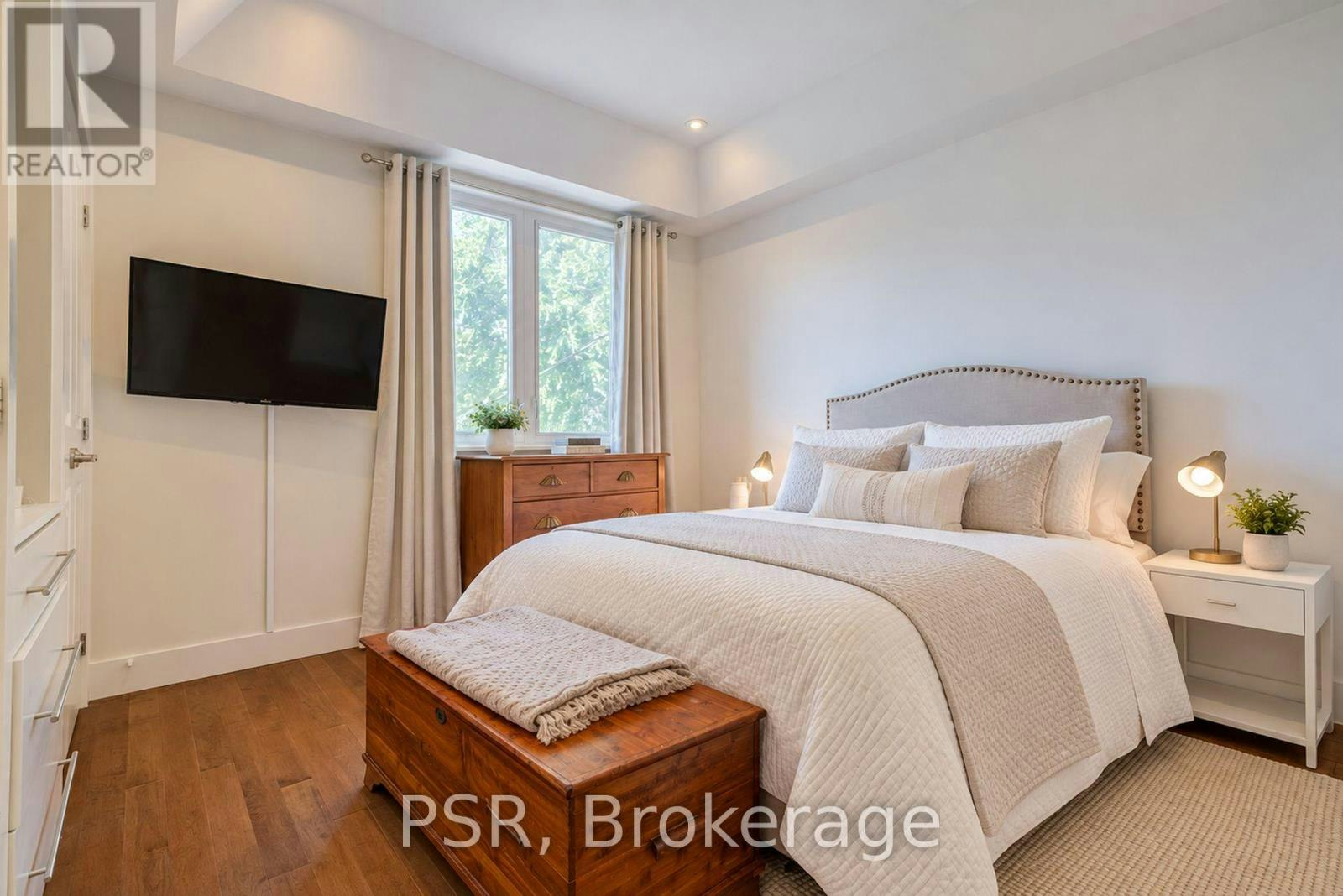 MAIN-143 Montrose Avenue, Toronto, ON, M6J 2T6 - 7