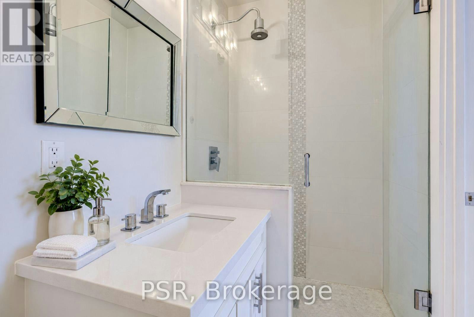 MAIN-143 Montrose Avenue, Toronto, ON, M6J 2T6 - 11