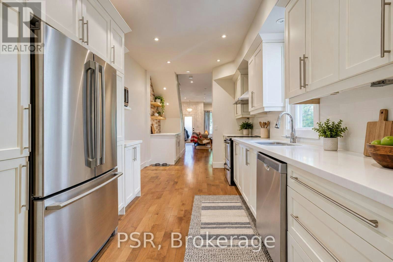 MAIN-143 Montrose Avenue, Toronto, ON, M6J 2T6 - 6