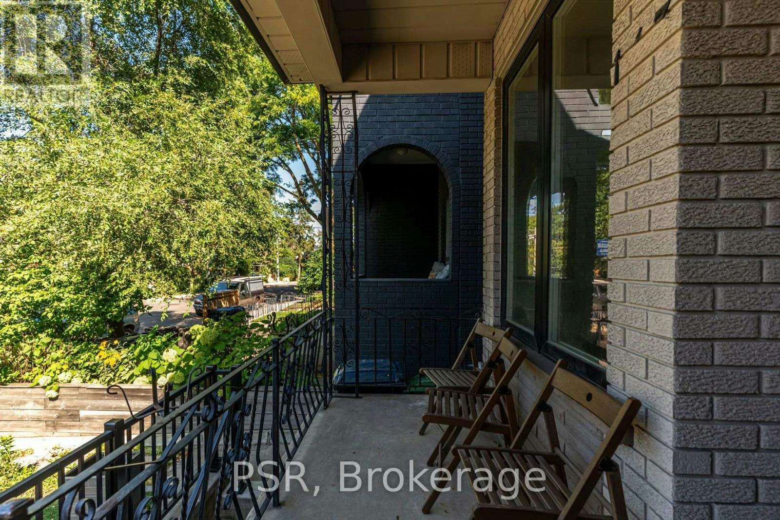 MAIN-143 Montrose Avenue, Toronto, ON, M6J 2T6 - 22