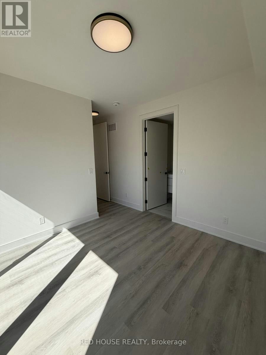 236 Ellis Avenue, St. Catharines, ON, L2P 0H2 - 32
