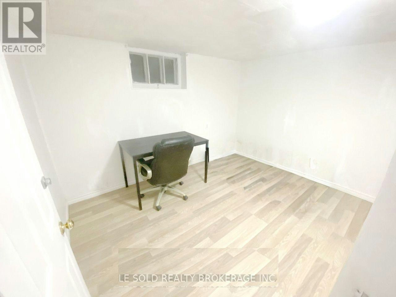 ROOM BSMT-112 Leland Street, Hamilton, ON, L8S 3A2 - 3