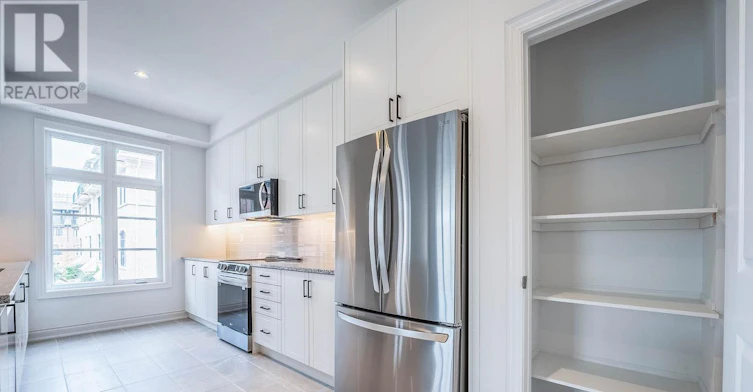 52-30 Lunar Crescent, Mississauga, ON, L5M 2R5 - 4