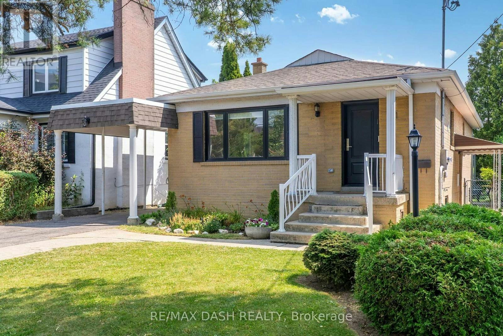 111 Gorman Park Road, Toronto, ON, M3H 3K7