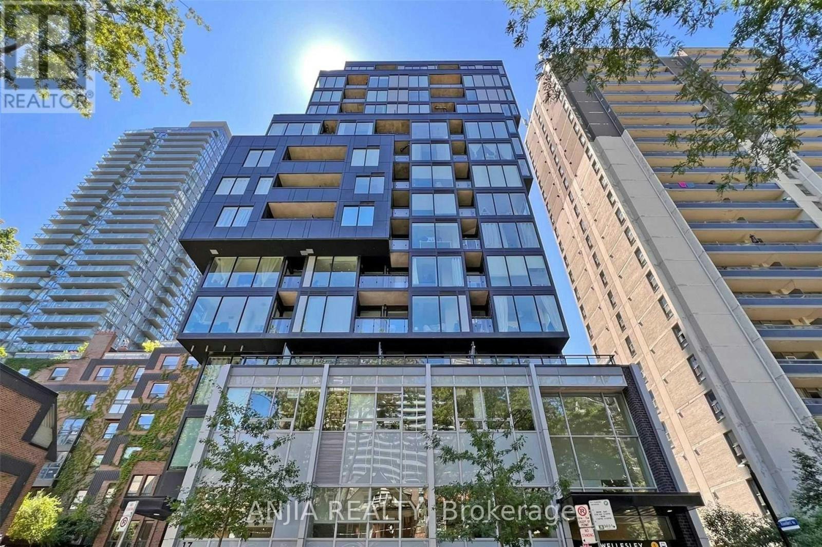 409-17 Dundonald Street, Toronto, ON, M4Y 1K3