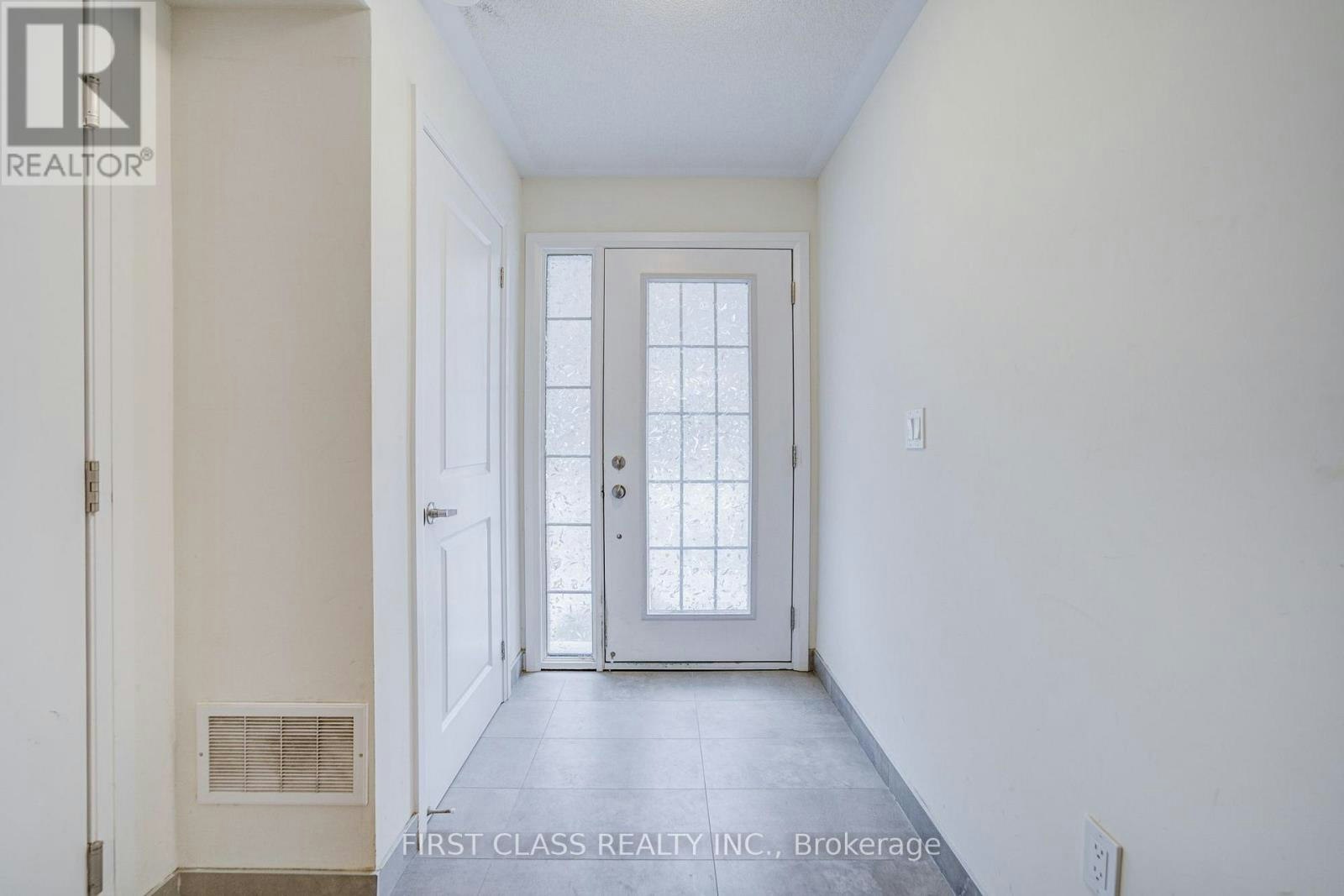 97 Clippers Crescent, Whitchurch-Stouffville, ON, L4A 4X7 - 3