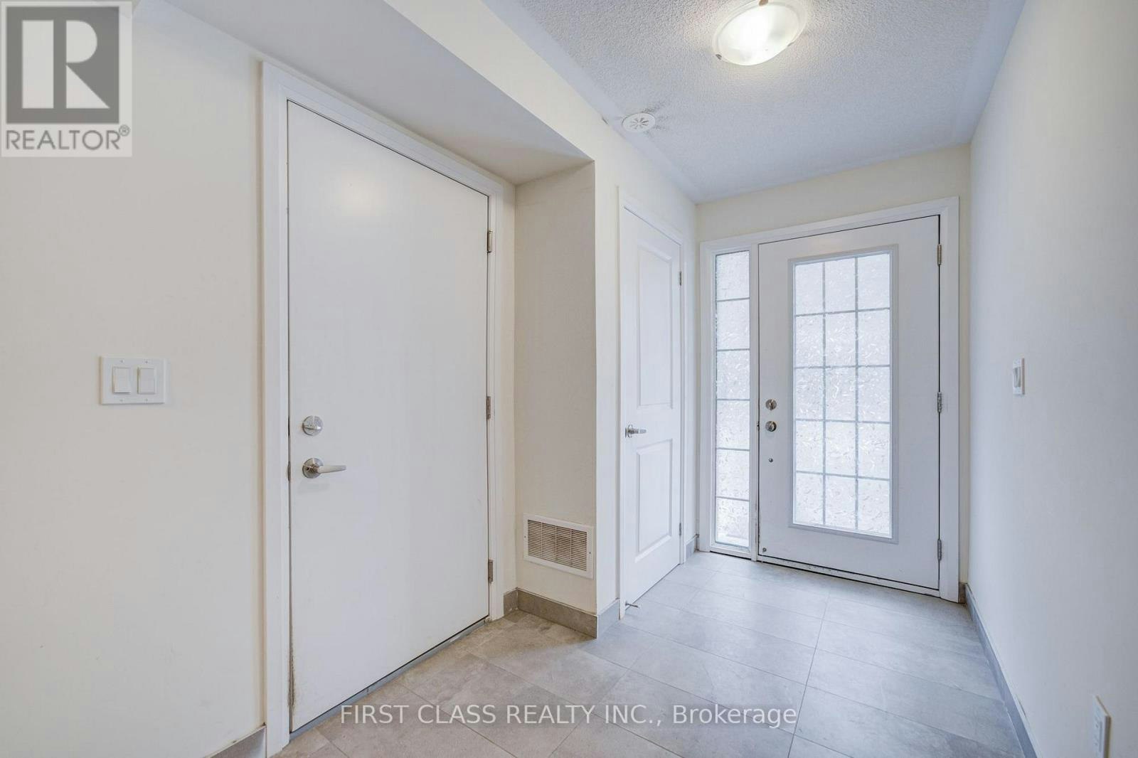 97 Clippers Crescent, Whitchurch-Stouffville, ON, L4A 4X7 - 4