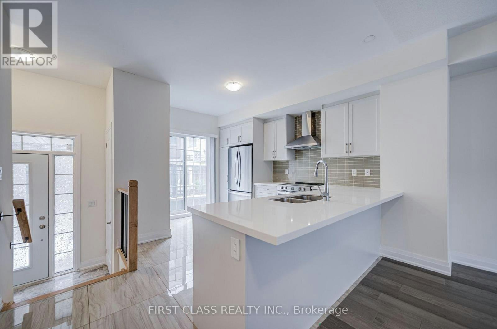 97 Clippers Crescent, Whitchurch-Stouffville, ON, L4A 4X7 - 10