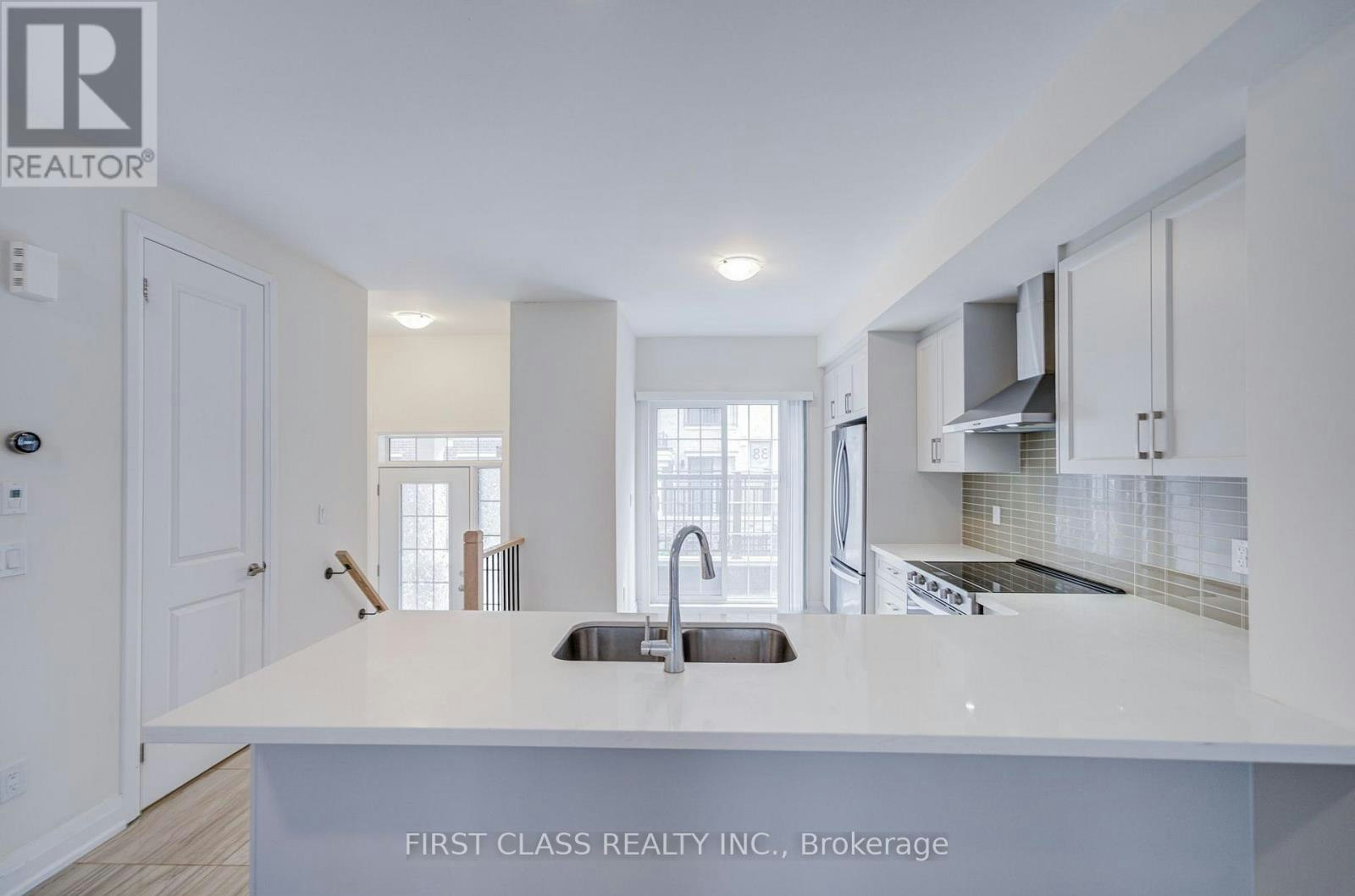 97 Clippers Crescent, Whitchurch-Stouffville, ON, L4A 4X7 - 11