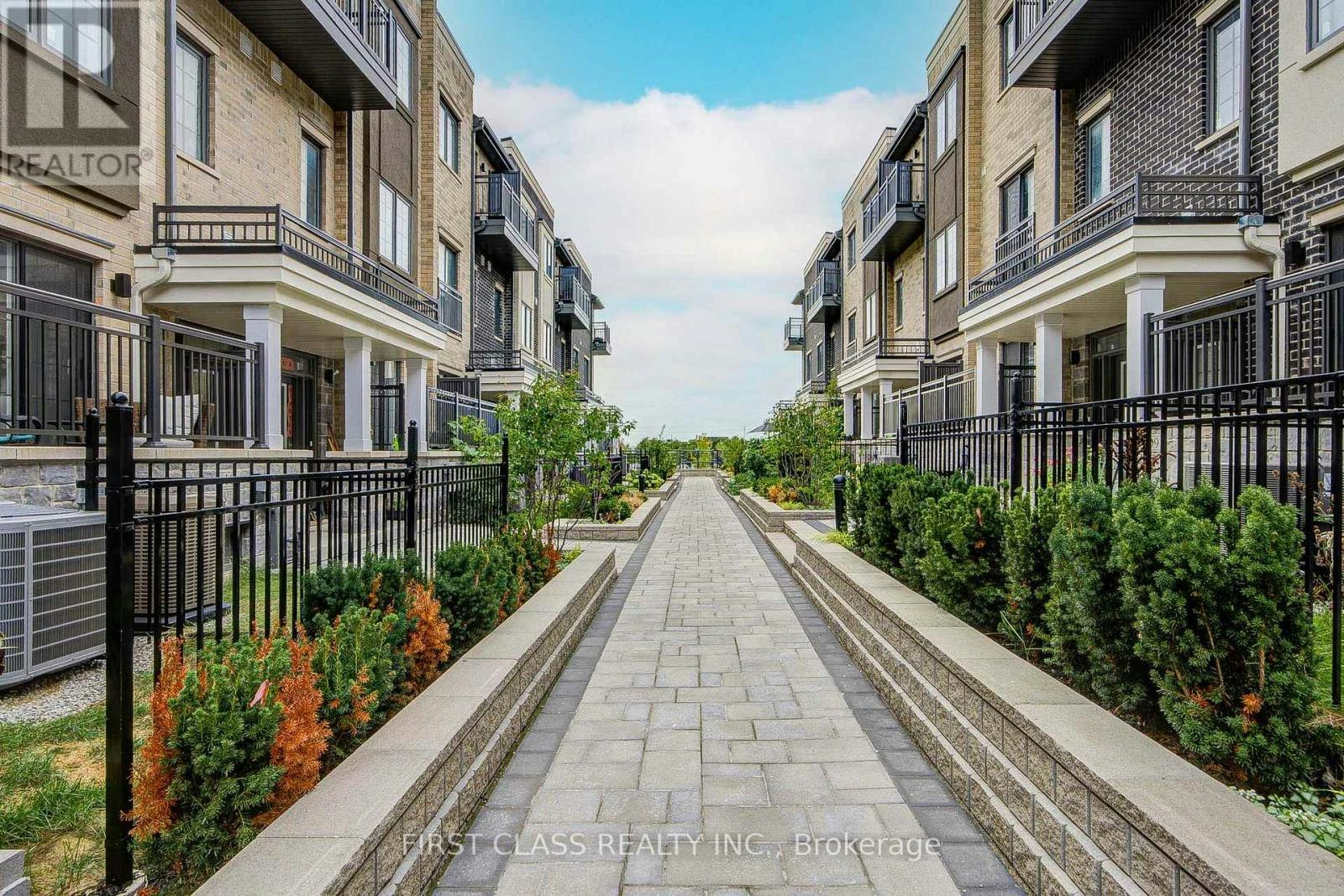 97 Clippers Crescent, Whitchurch-Stouffville, ON, L4A 4X7 - 6