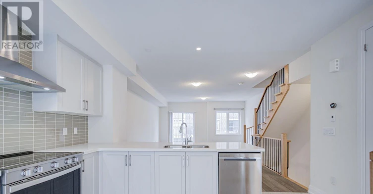 97 Clippers Crescent, Whitchurch-Stouffville, ON, L4A 4X7 - 14