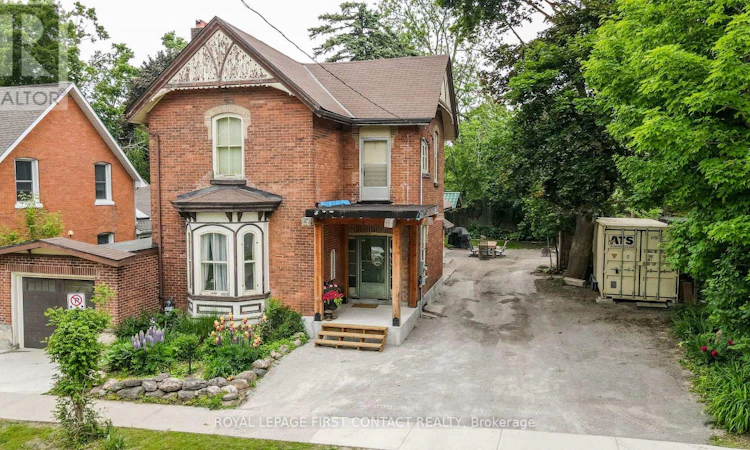 121 Mulcaster Street