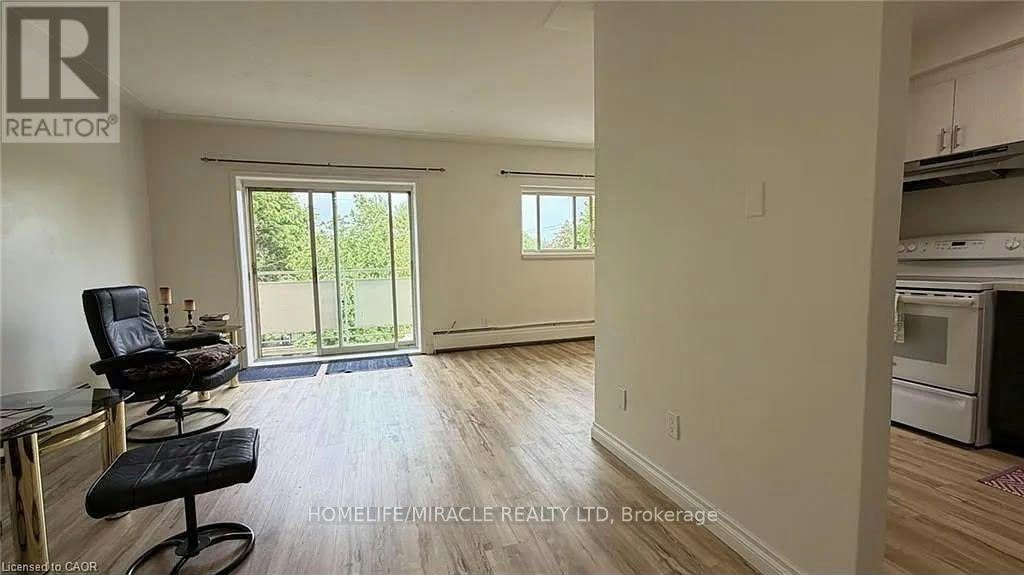 202-206 Indian Road, Kitchener, ON, N2B 2S9 - 9