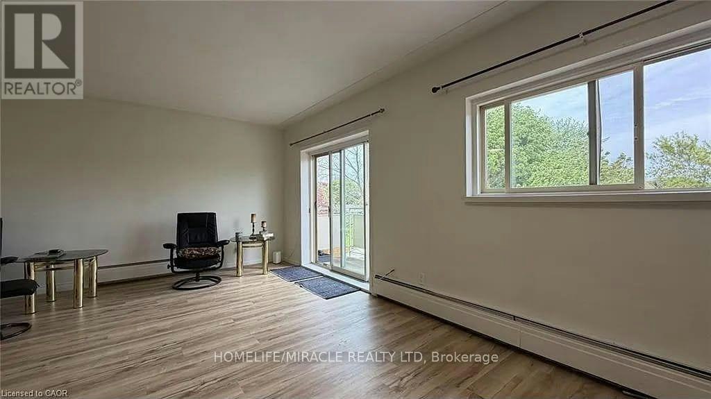 202-206 Indian Road, Kitchener, ON, N2B 2S9 - 5
