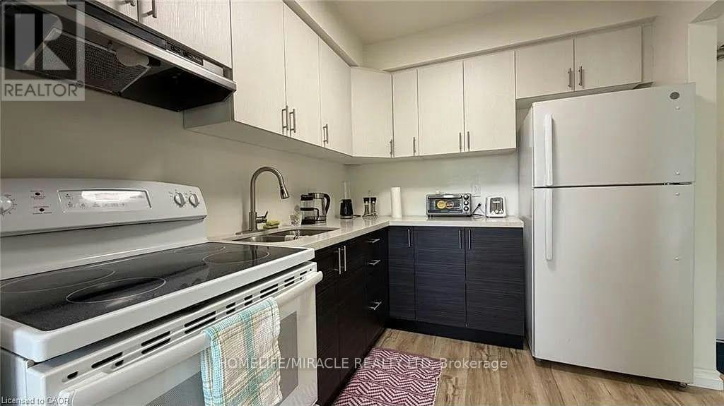 202-206 Indian Road, Kitchener, ON, N2B 2S9 - 3
