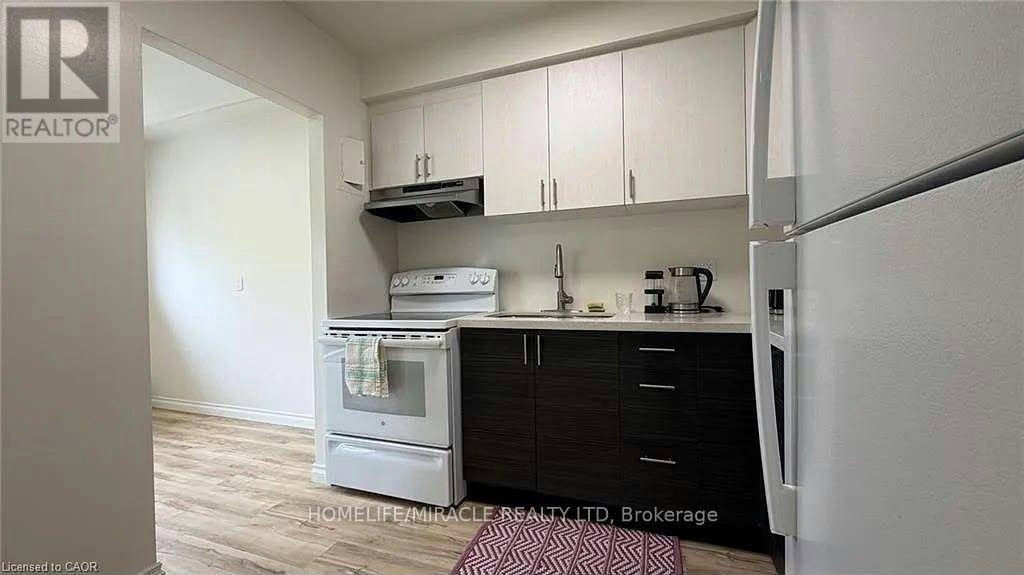 202-206 Indian Road, Kitchener, ON, N2B 2S9 - 4
