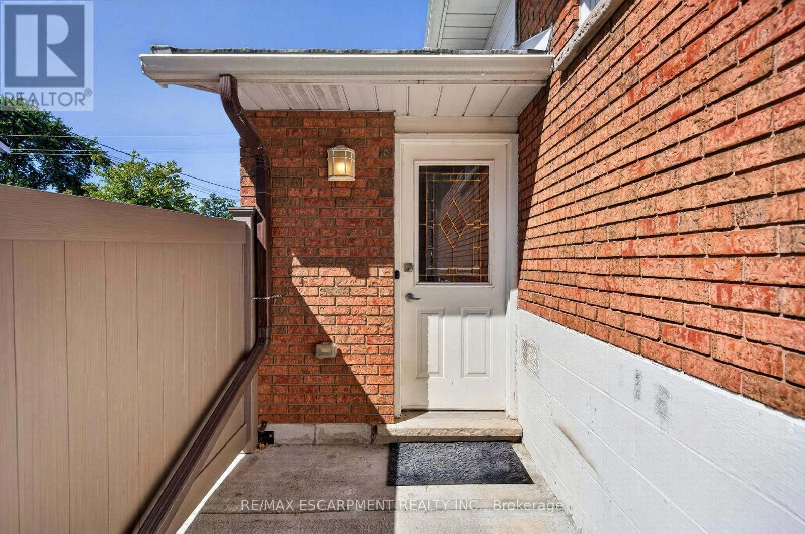 2 (LOWER-294 Jones Road, Hamilton, ON, L8E 5L8 - 2