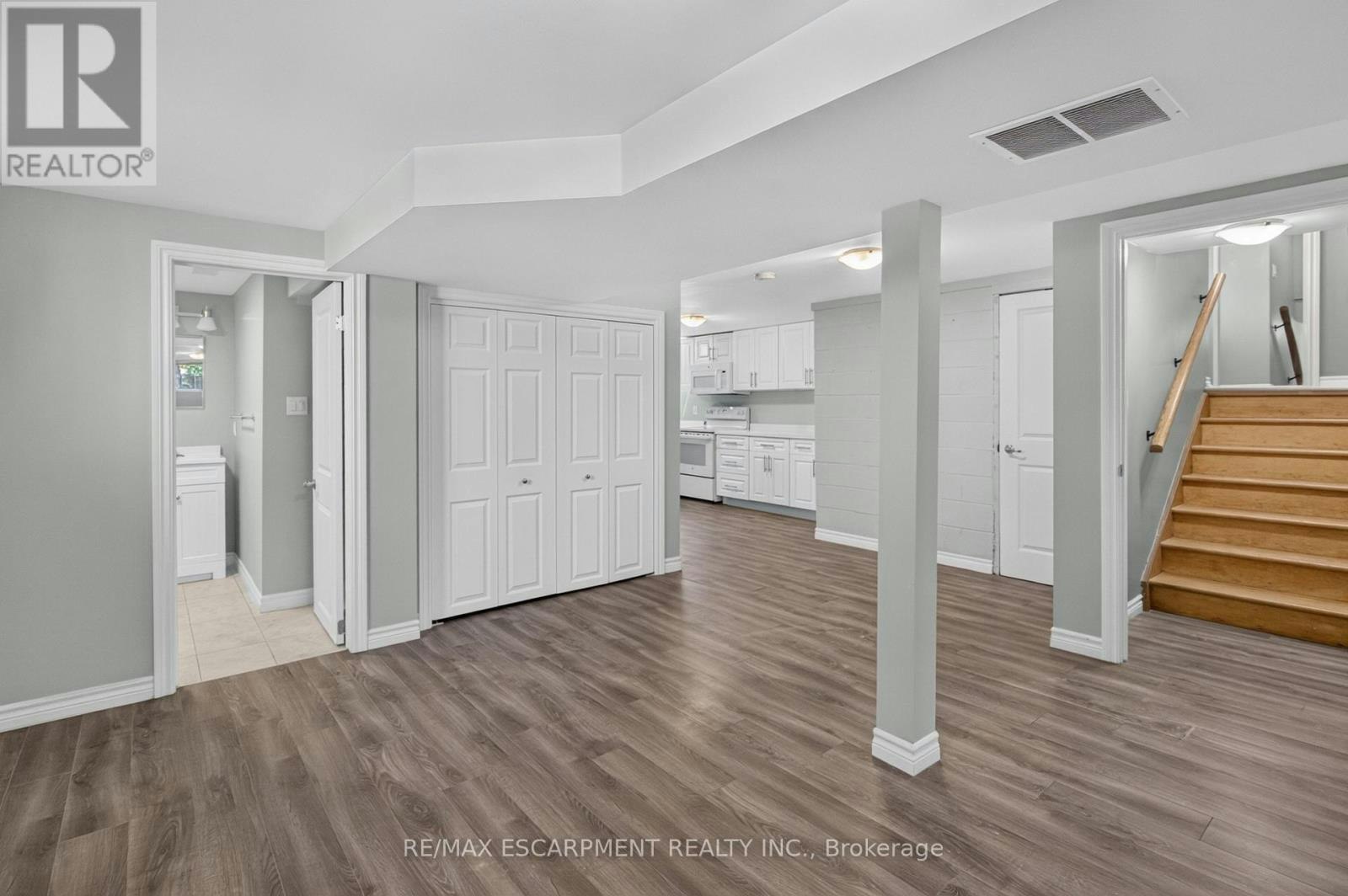 2 (LOWER-294 Jones Road, Hamilton, ON, L8E 5L8 - 6