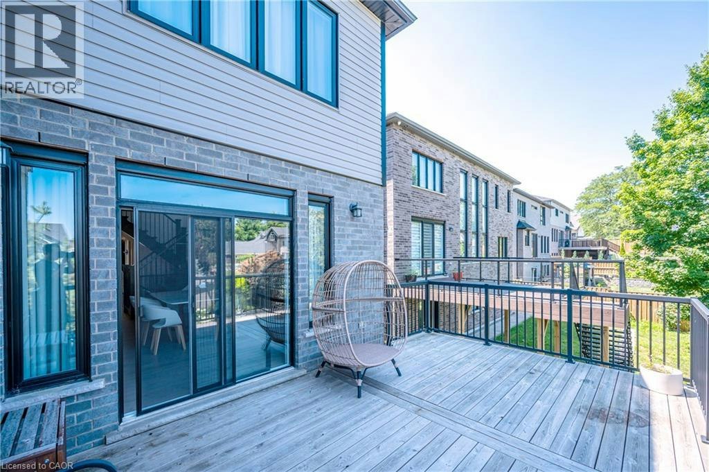 Upper-30 Falconridge Drive, Kitchener, ON, N2K 0G1 - 32