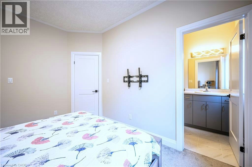 Upper-30 Falconridge Drive, Kitchener, ON, N2K 0G1 - 25