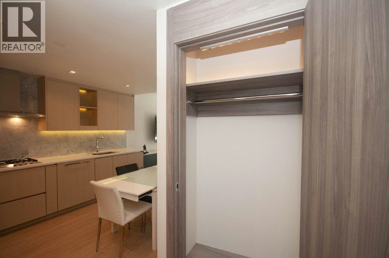 202-89 Nelson Street, Vancouver, BC, V6Z 3G7 - 17