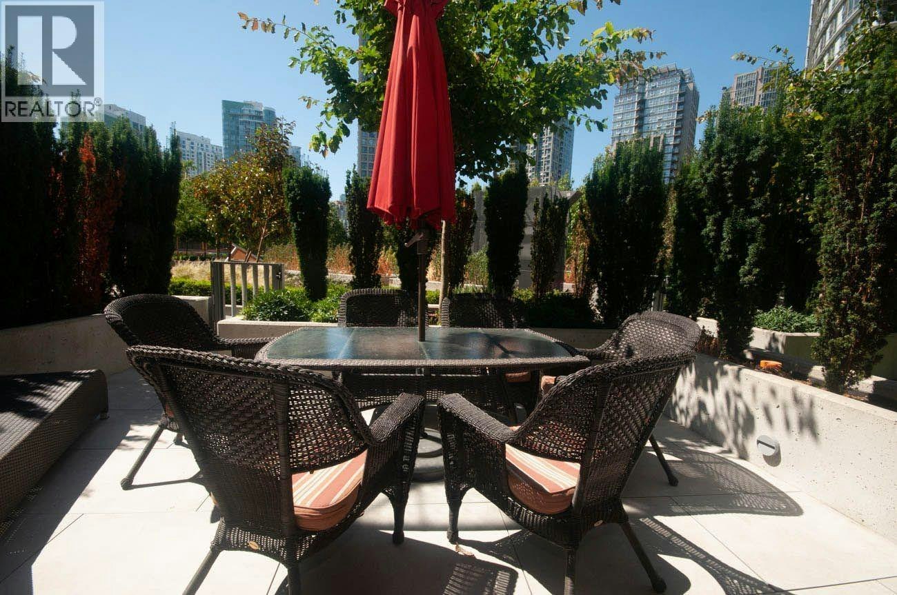 202-89 Nelson Street, Vancouver, BC, V6Z 3G7 - 22