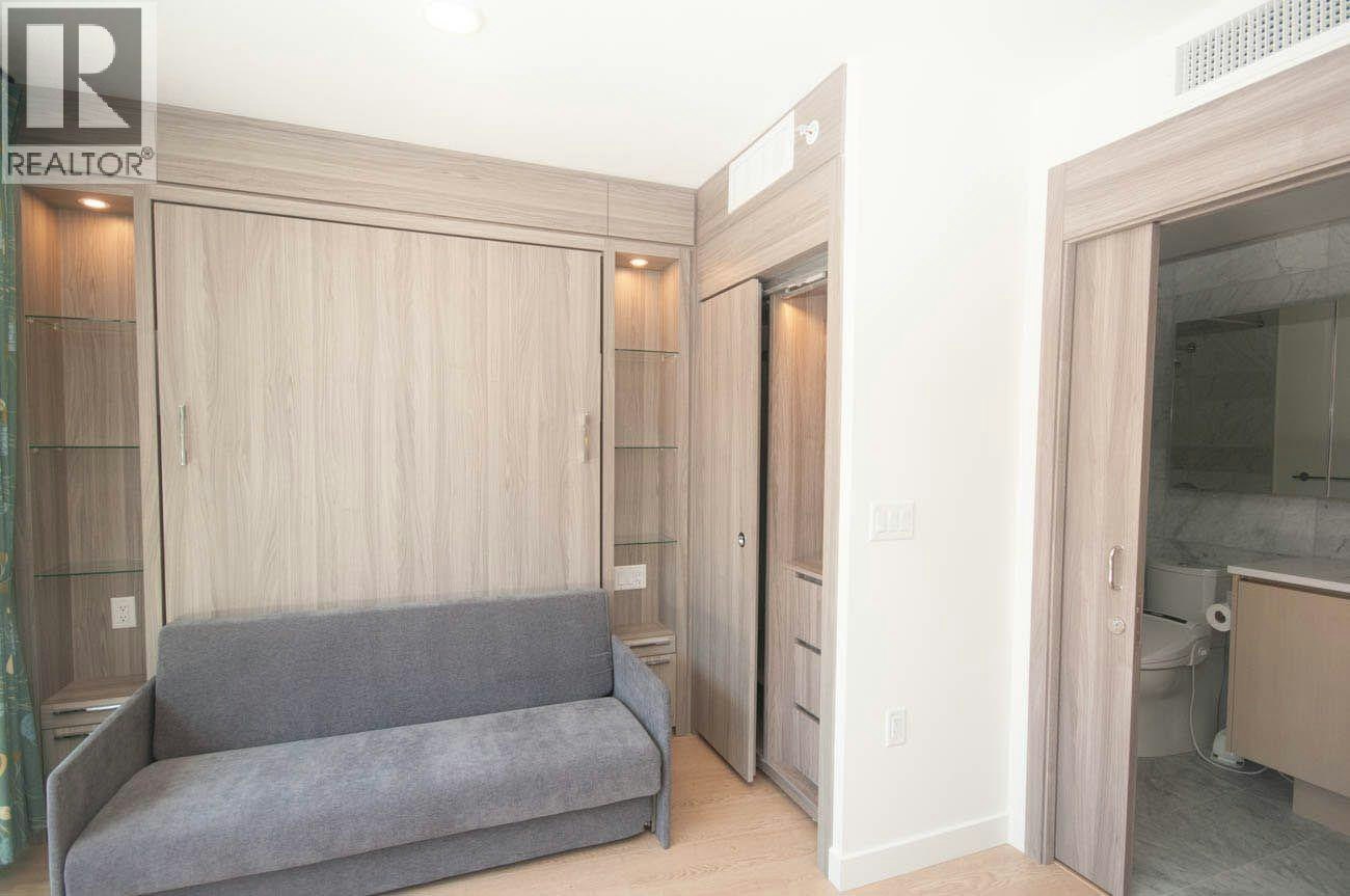 202-89 Nelson Street, Vancouver, BC, V6Z 3G7 - 12