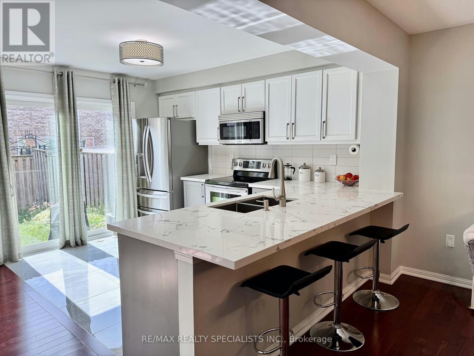 21 Mccandless Court, Milton, ON, L9T 2C4 - 6