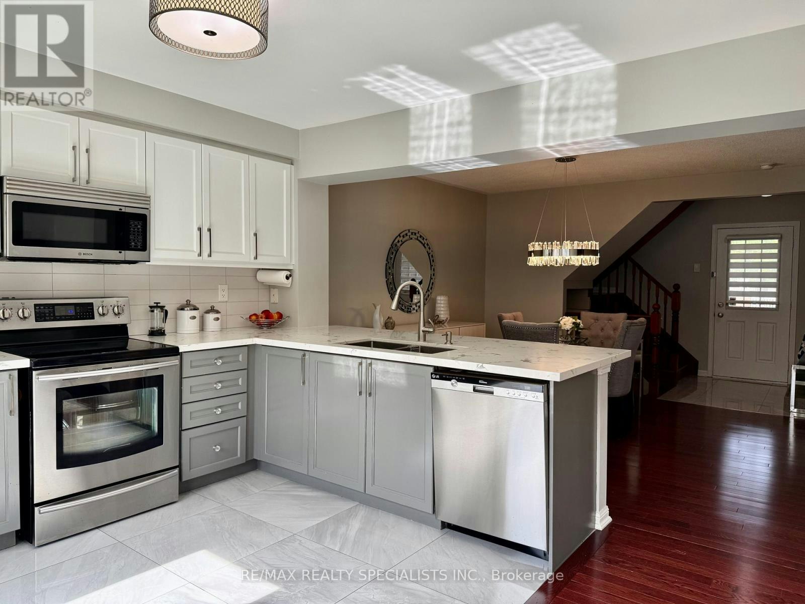 21 Mccandless Court, Milton, ON, L9T 2C4 - 9