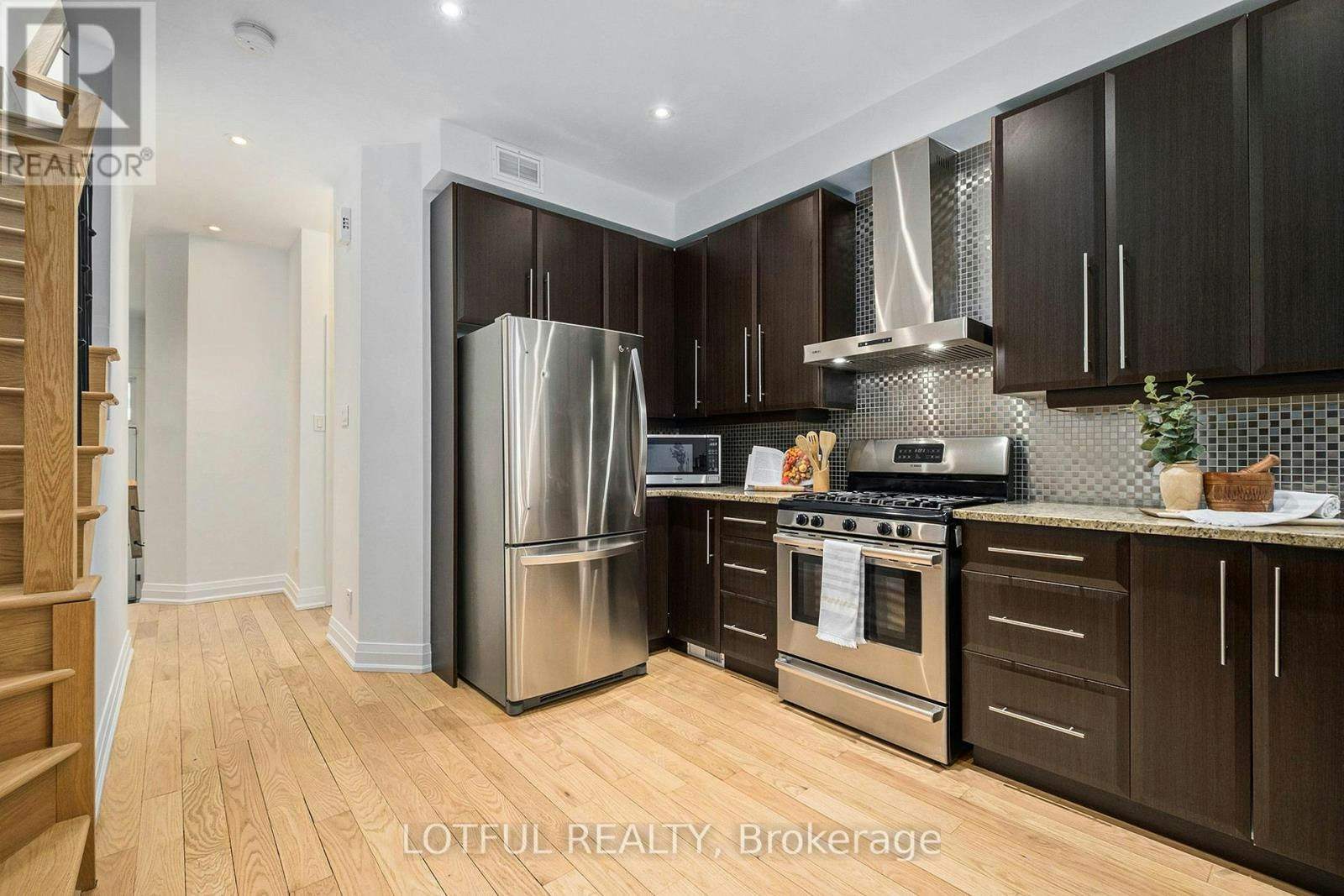 A-58 Young Street, Ottawa, ON, K1S 3H9 - 4
