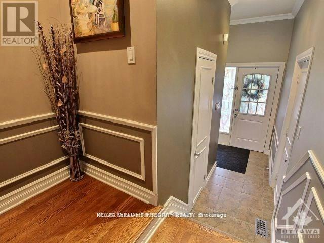 4 Rueter Street, Ottawa, ON, K2J 3Z9 - 3