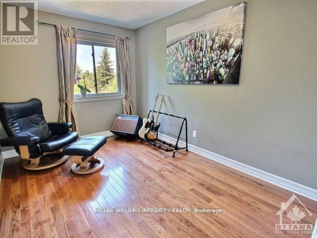 4 Rueter Street, Ottawa, ON, K2J 3Z9 - 20