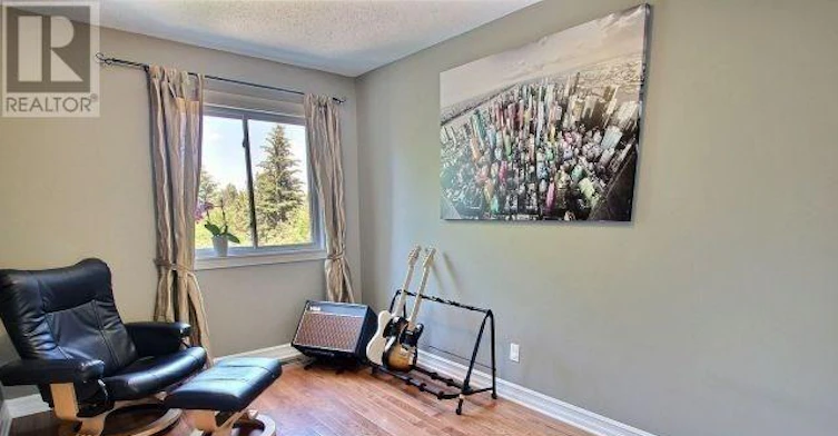 4 Rueter Street, Ottawa, ON, K2J 3Z9 - 20