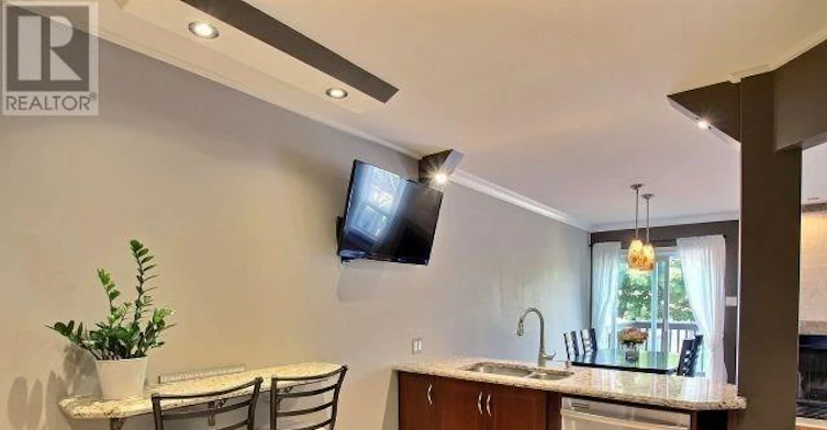 4 Rueter Street, Ottawa, ON, K2J 3Z9 - 9
