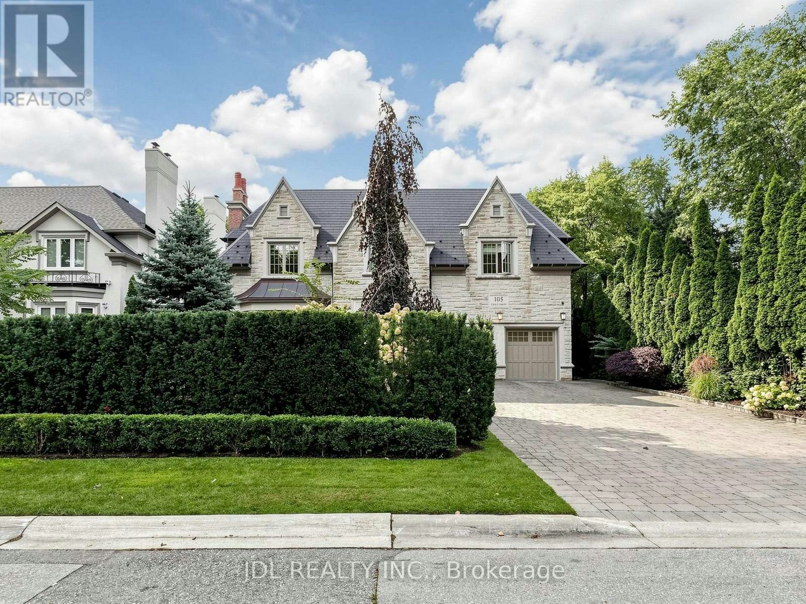 105 Arjay Crescent, Toronto, ON, M2L 1C6