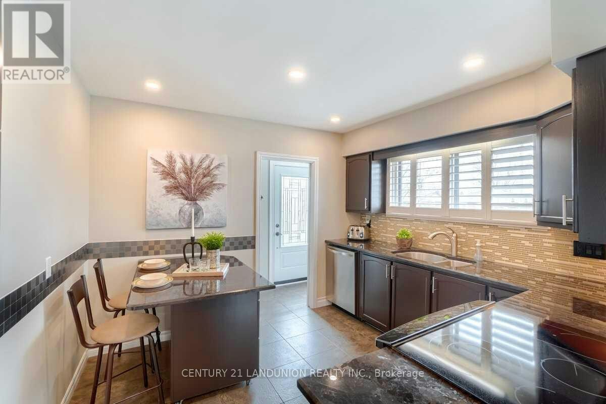 371 Elizabeth Street, Oshawa, ON, L1J 5S7 - 5