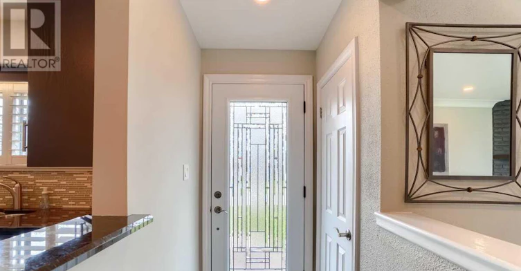 371 Elizabeth Street, Oshawa, ON, L1J 5S7 - 4