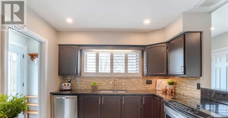 371 Elizabeth Street, Oshawa, ON, L1J 5S7 - 6