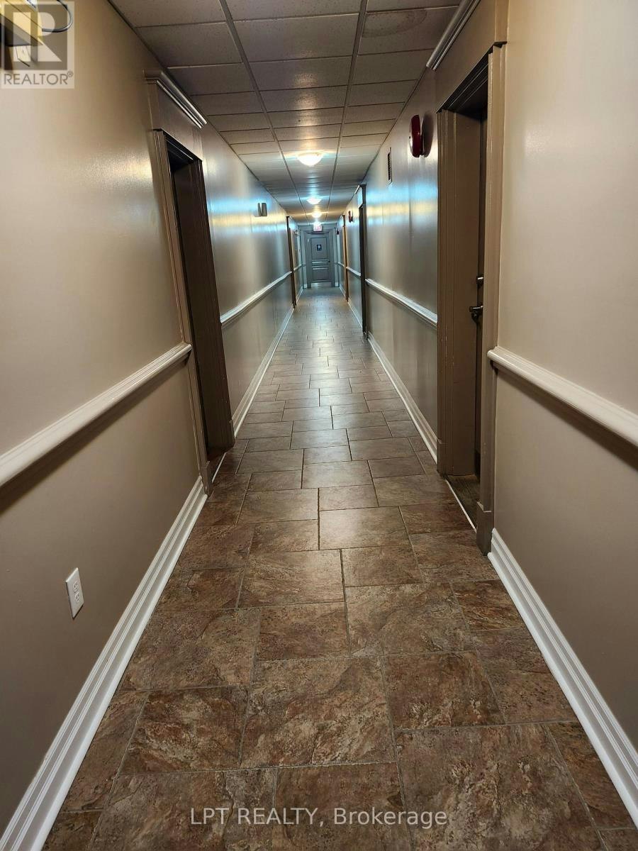 204-1265 Bentley Drive, London, ON, N5V 4M4 - 3