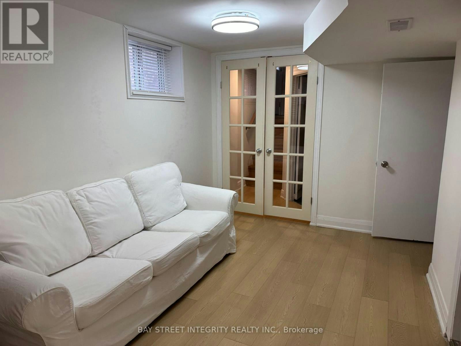 244 King Edward Avenue, Toronto, ON, M4C 5K1 - 11