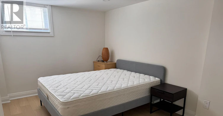 244 King Edward Avenue, Toronto, ON, M4C 5K1 - 6