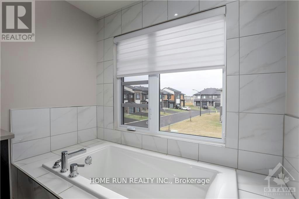 923 Chipping Circle, Ottawa, ON, K4M 0E7 - 18