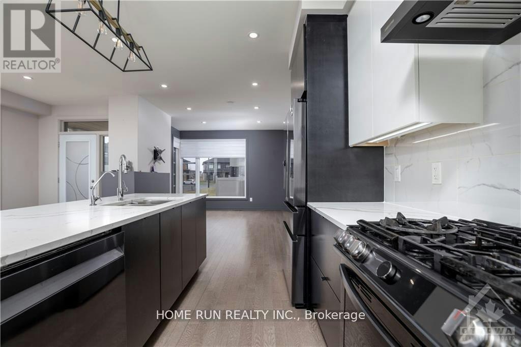 923 Chipping Circle, Ottawa, ON, K4M 0E7 - 4
