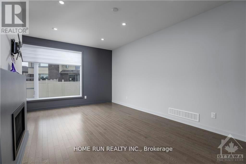 923 Chipping Circle, Ottawa, ON, K4M 0E7 - 6